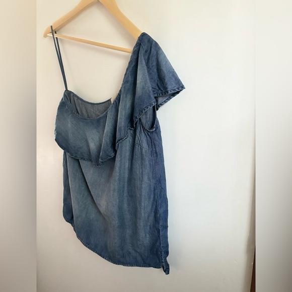 ANTHROPOLOGIE | CLOTH & STONE one shoulder chambray ruffle top| size medium - Picture 8 of 9